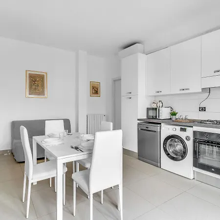 Apartman Rog27-large With Transport Close To Home- Milánó